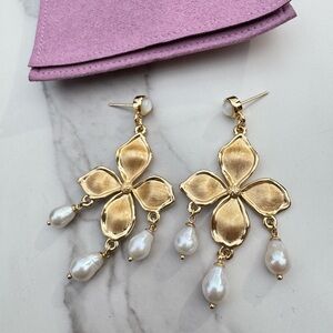 JANE WIN 14k GF JOY Periwinkle Pearl Flower Earrings Floral Pearl Drop